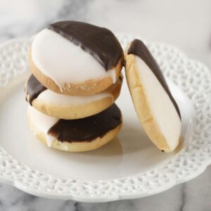 NYC Best Fat Free Black & White Cookies, Buy Healthy Cookies in New York